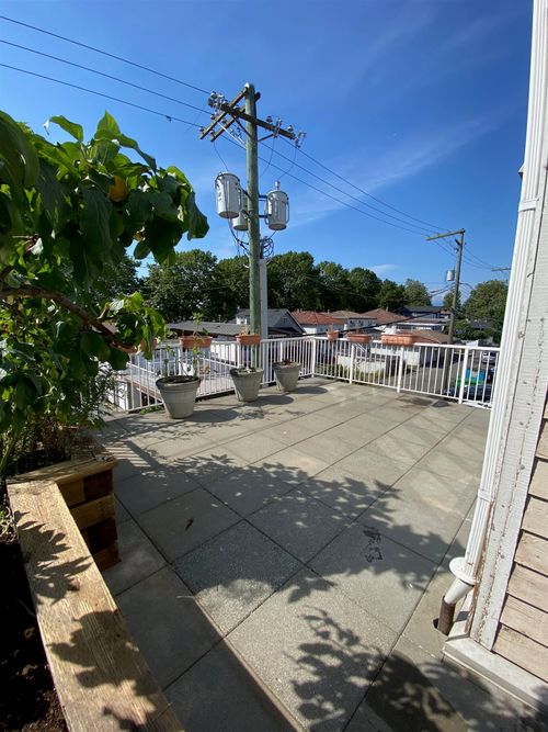 210-6991 Victoria Dr, Vancouver, BC, V5P3Y7 | Card Image