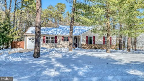 13 Four Crown Royal, Evesham, NJ, 08053-2841 | Card Image