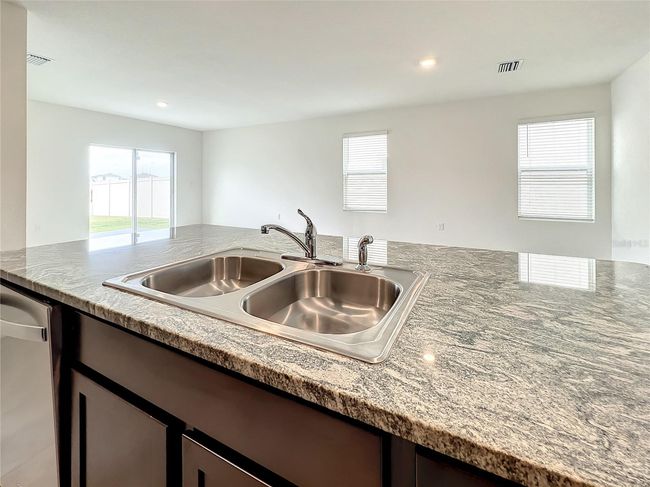 10556 Penny Gale Loop, House other with 5 bedrooms, 4 bathrooms and null parking in SAN ANTONIO FL | Image 14