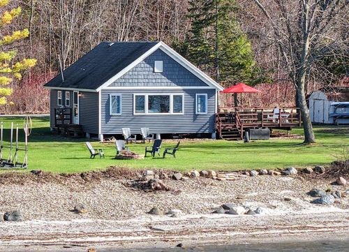 2075 South Road, Gardner, WI, 54204 | Card Image
