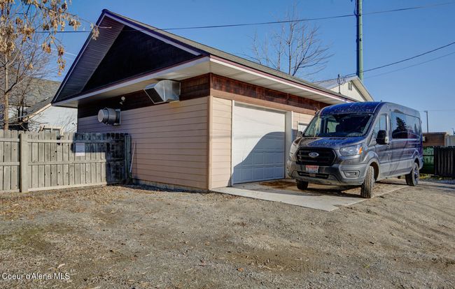 723 Pine St, House other with 2 bedrooms, 3 bathrooms and null parking in Sandpoint ID | Image 22