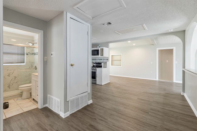 209 Hurstview Dr, House other with 4 bedrooms, 2 bathrooms and null parking in Hurst TX | Image 8