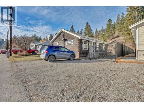 {{alt}} | Card Image