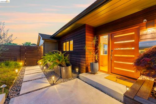 470 Spruce St, Berkeley, CA, 94708-1223 | Card Image