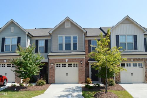127 Brier Crossings Loop, Durham, NC, 27703-7793 | Card Image
