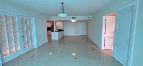 4c-11111 Biscayne Blvd, Miami, FL, 33181-3404 | Card Image