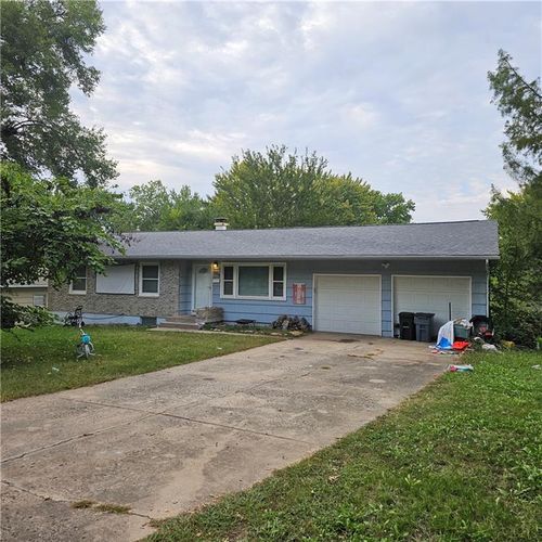 8816 E 84th St, Raytown, MO, 64138-3269 | Card Image