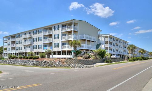 4204-105 Se 58th St, Oak Island, NC, 28465-5069 | Card Image