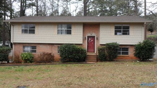 800 Pecanwood Dr, Anniston, AL, 36207-6835 | Card Image