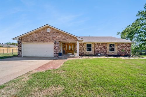 9488 137th St, Bixby, OK, 74008-3508 | Card Image