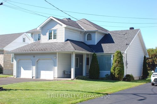 {{alt}} | Card Image