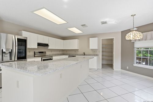 11214 Scarborough Ct, San Antonio, TX, 78249-3500 | Card Image