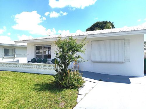 7004 Nw 67th Ave, Tamarac, FL, 33321-5405 | Card Image