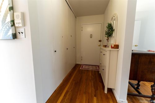 apt-415-3 Sussex Ct, Suffern, NY, 10901-7033 | Card Image