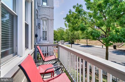 1346 E Ne, Townhouse with 3 bedrooms, 2 bathrooms and null parking in WASHINGTON DC | Image 2