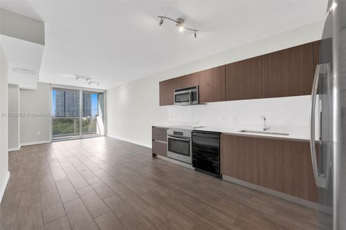 apt-703-1600 Sw 1st Ave, Miami, FL, 33129-1142 | Card Image