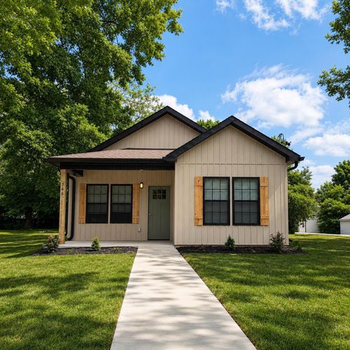 720 Stonewall St N, Mc Kenzie, TN, 38201-1284 | Card Image