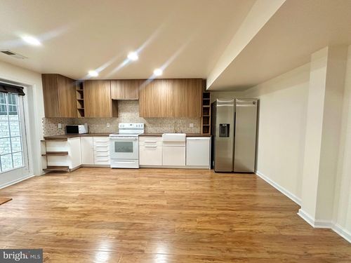 43219 Amberleigh Farm Dr, Ashburn, VA, 20148-7504 | Card Image