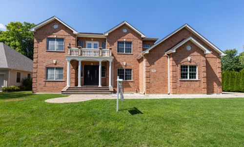 6802 Revere Ct, Gurnee, IL, 60031-4104 | Card Image