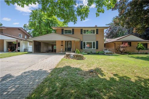 36 Craig Dr, Kitchener, ON, N2B2J3 | Card Image