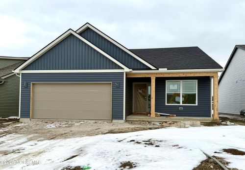 5040 Easton Dr, Oregon, OH, 43616-3024 | Card Image