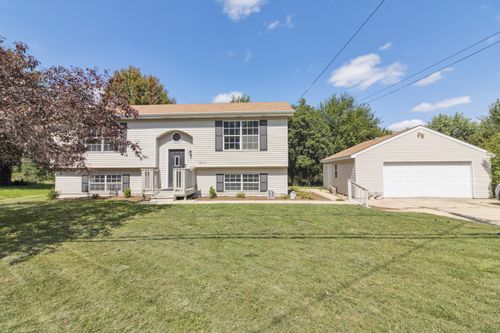 1243 Jericho Rd, Aurora, IL, 60506-5823 | Card Image
