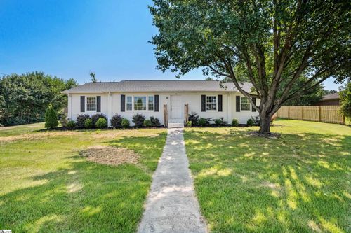320 Mitchell Rd, Greenville, SC, 29615-2647 | Card Image