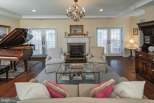 132 Victoria Mews, Princeton, NJ, 08542-3745 | Card Image