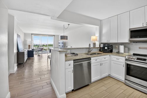 8b-3581 S Ocean 8b Boulevard, South Palm Beach, FL, 33480 | Card Image