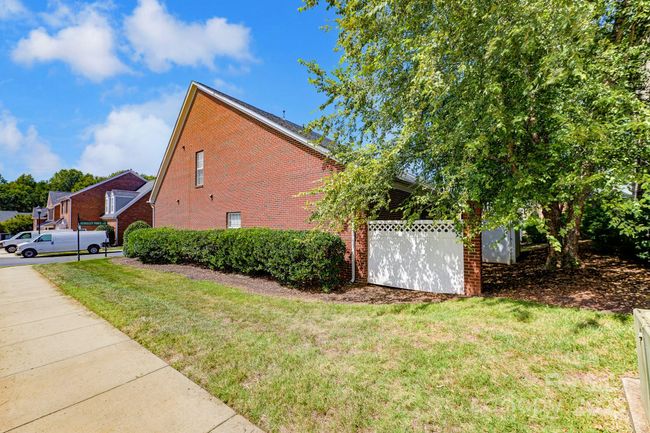 5300 Berkeley Pines Ln, Townhouse with 3 bedrooms, 3 bathrooms and null parking in Charlotte NC | Image 30