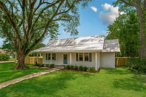 303 S Linden St, Hammond, LA, 70403-4021 | Card Image