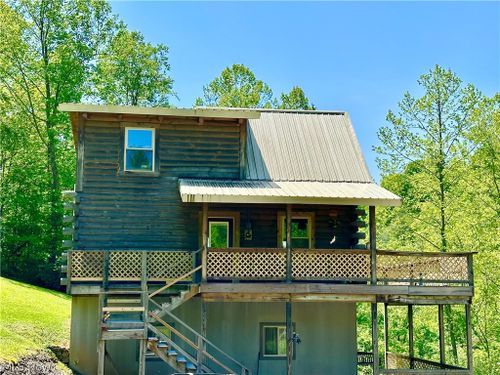 450 Herbert Ave, West Union, WV, 26456-5643 | Card Image