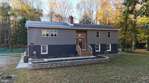 195 Pennsville Auburn Rd, PEDRICKTOWN, NJ, 08067-3015 | Card Image