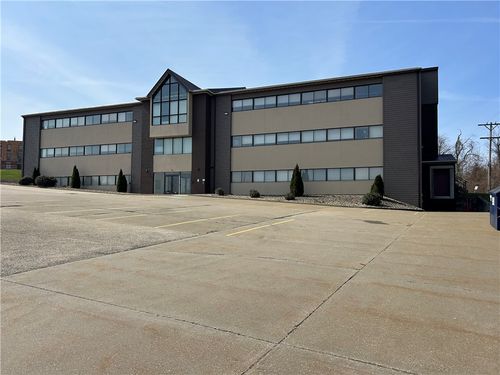20 Highland Park Dr, Uniontown, PA, 15401-8922 | Card Image