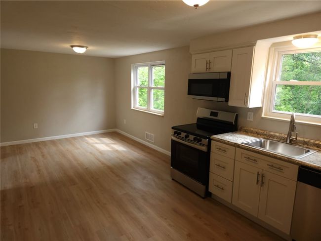 3482 Ivy Hill Ln, House other with 3 bedrooms, 2 bathrooms and null parking in Finleyville PA | Image 8