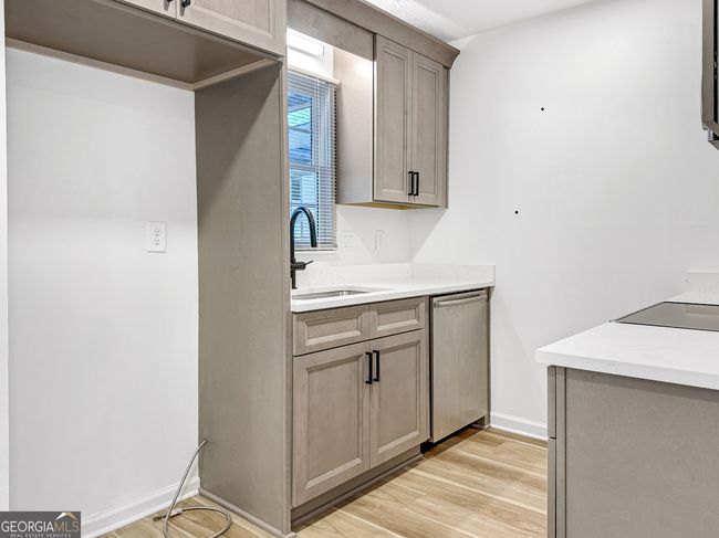 193 High Creek Dr, Townhouse with 2 bedrooms, 3 bathrooms and null parking in Roswell GA | Image 8