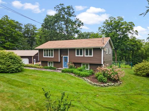 417 New Hurley Rd, Wallkill, NY, 12589-4138 | Card Image