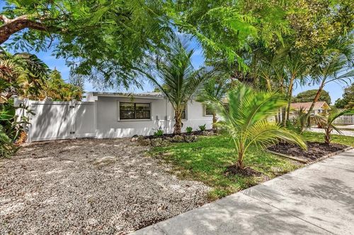 700 Ne 3rd Ave, Pompano Beach, FL, 33060-6118 | Card Image