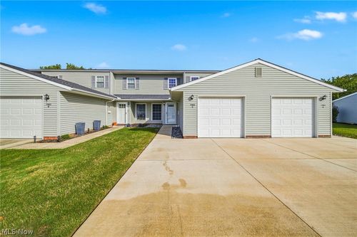 c-7983 Puritan Dr, Mentor, OH, 44060-9357 | Card Image