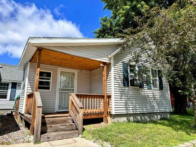 921 S 1st Street, House other with 3 bedrooms, 2 bathrooms and null parking in Prairie Du Chien WI | Image 2