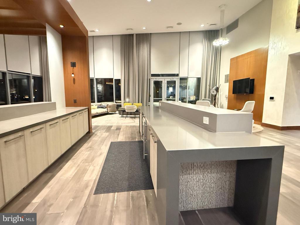 Residential in OXON HILL 5