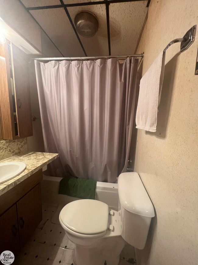 Bathroom | Image 5