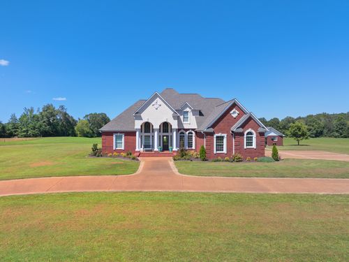 2880 Highway 412 W, Parsons, TN, 38363-2820 | Card Image