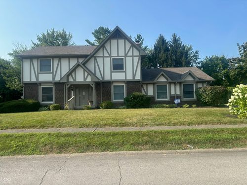1049 Golf Ln, Indianapolis, IN, 46260-4465 | Card Image