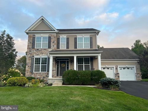 5068 Kratz Carriage Rd, Pipersville, PA, 18947-1053 | Card Image