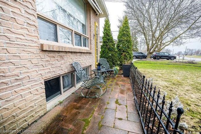 136 Patterson St, House other with 5 bedrooms, 2 bathrooms and 6 parking in Beeton ON | Image 4