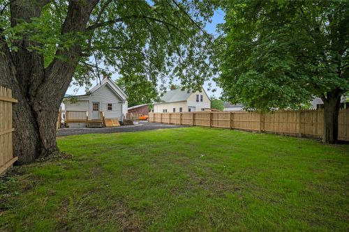 6 Central Ave, Northumberland, NH, 03582-4054 | Card Image