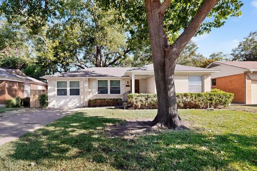 2207 Housley Dr, Dallas, TX, 75228-2045 | Card Image