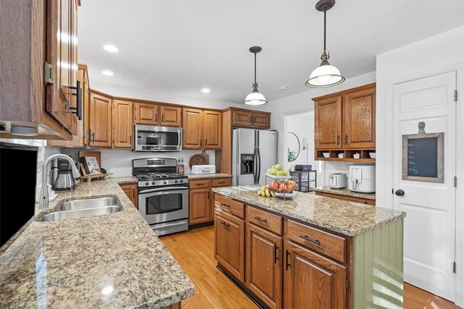 133 Glenbrook Dr, House other with 5 bedrooms, 4 bathrooms and 2 parking in Cranberry Twp PA | Image 14