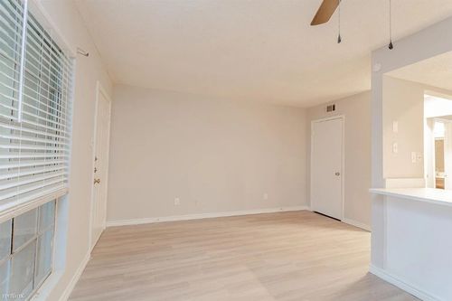 apt-106-4501 Witham Ln, Austin, TX, 78745-2045 | Card Image